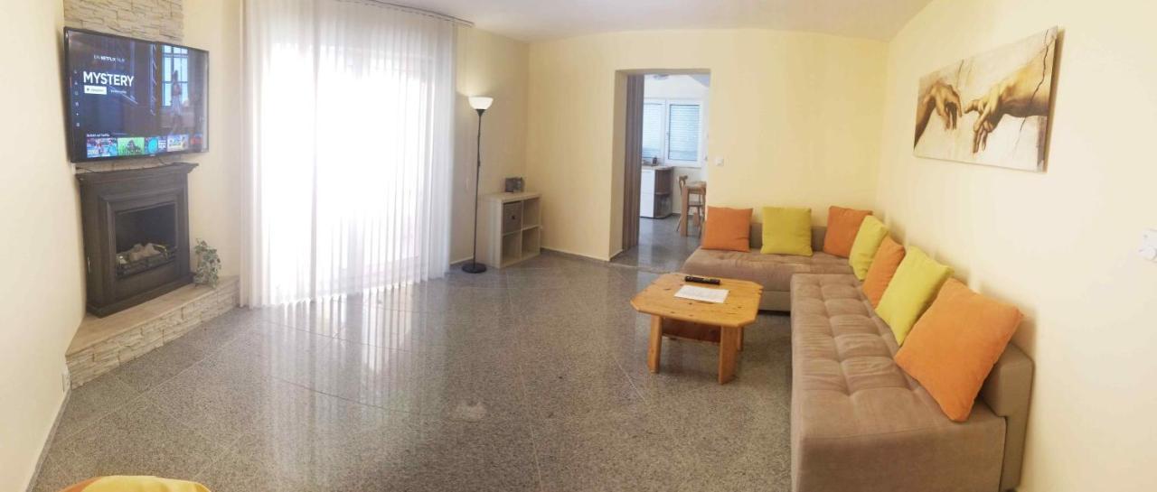 A Spacious 3 Bedroom Apartment In Bad Abbach/Regensburg Екстериор снимка