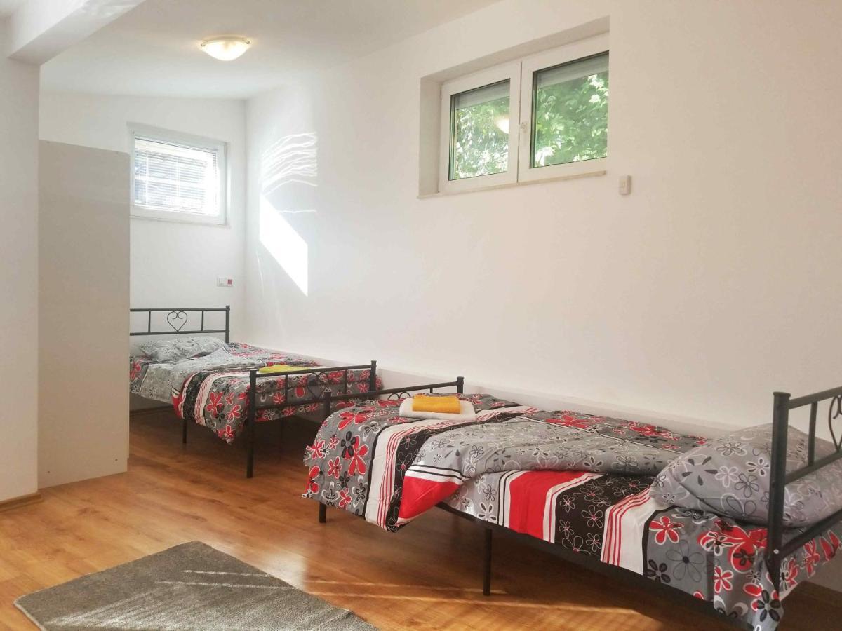 A Spacious 3 Bedroom Apartment In Bad Abbach/Regensburg Екстериор снимка